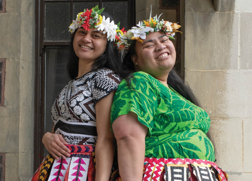 toloa111  ScaleMaxHeightWzYwMF0